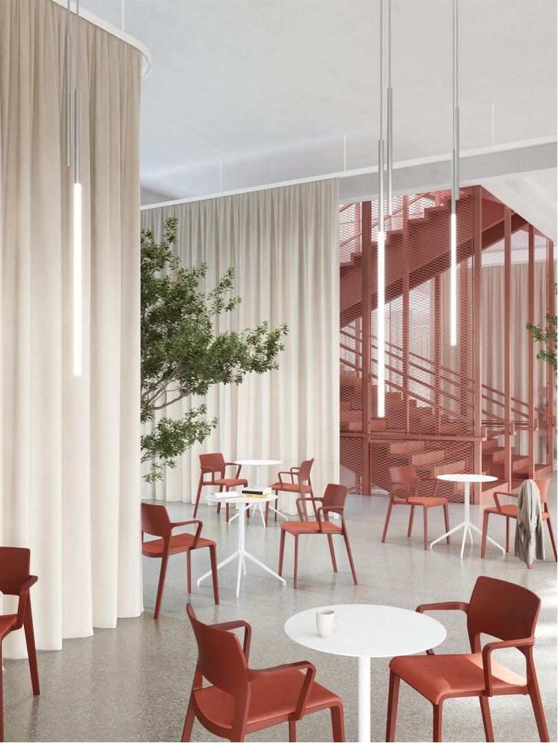 Juno 02 Armlehnstuhl