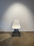 EAMES PLASTIC SIDECHAIR DSR