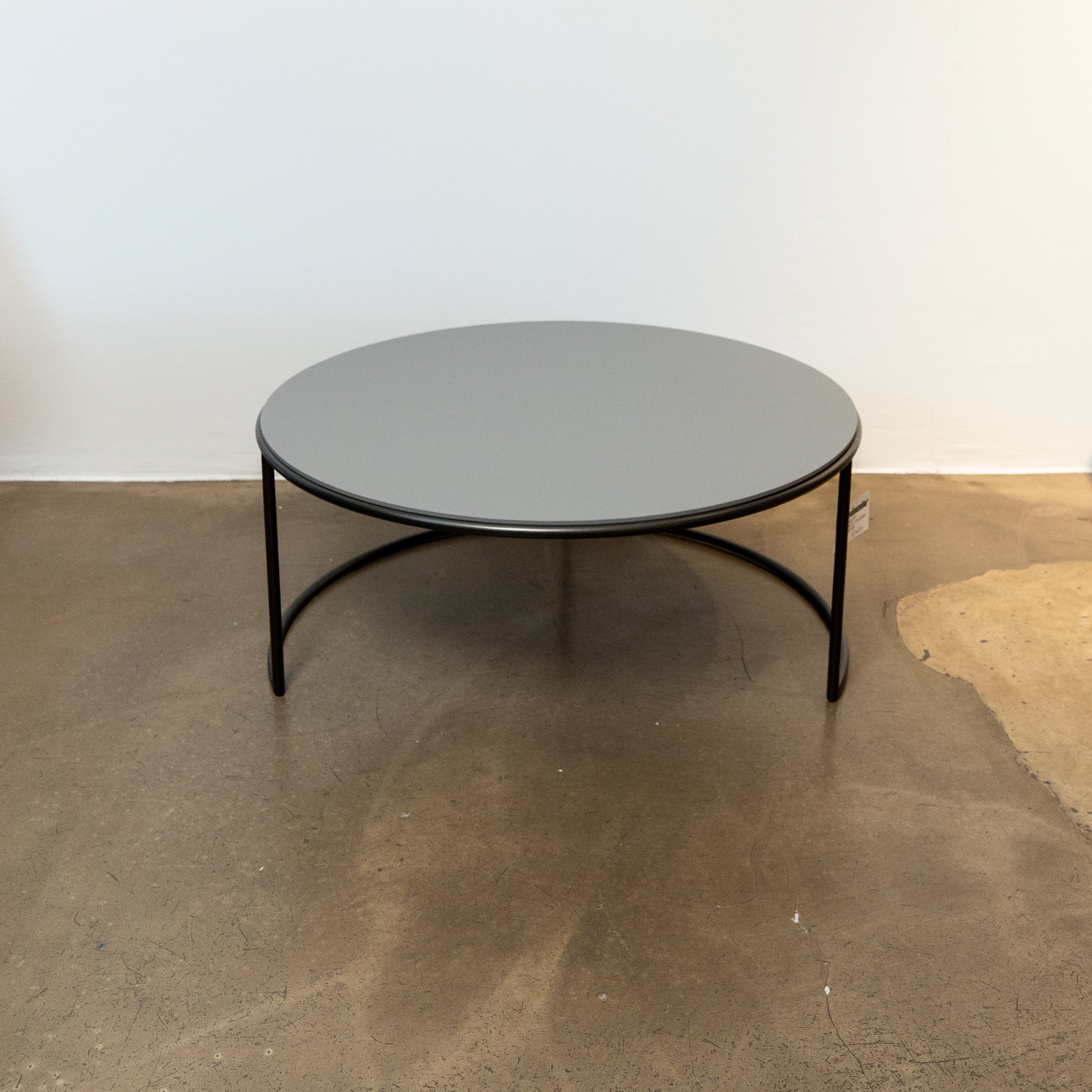 Naos 3 Couchtisch