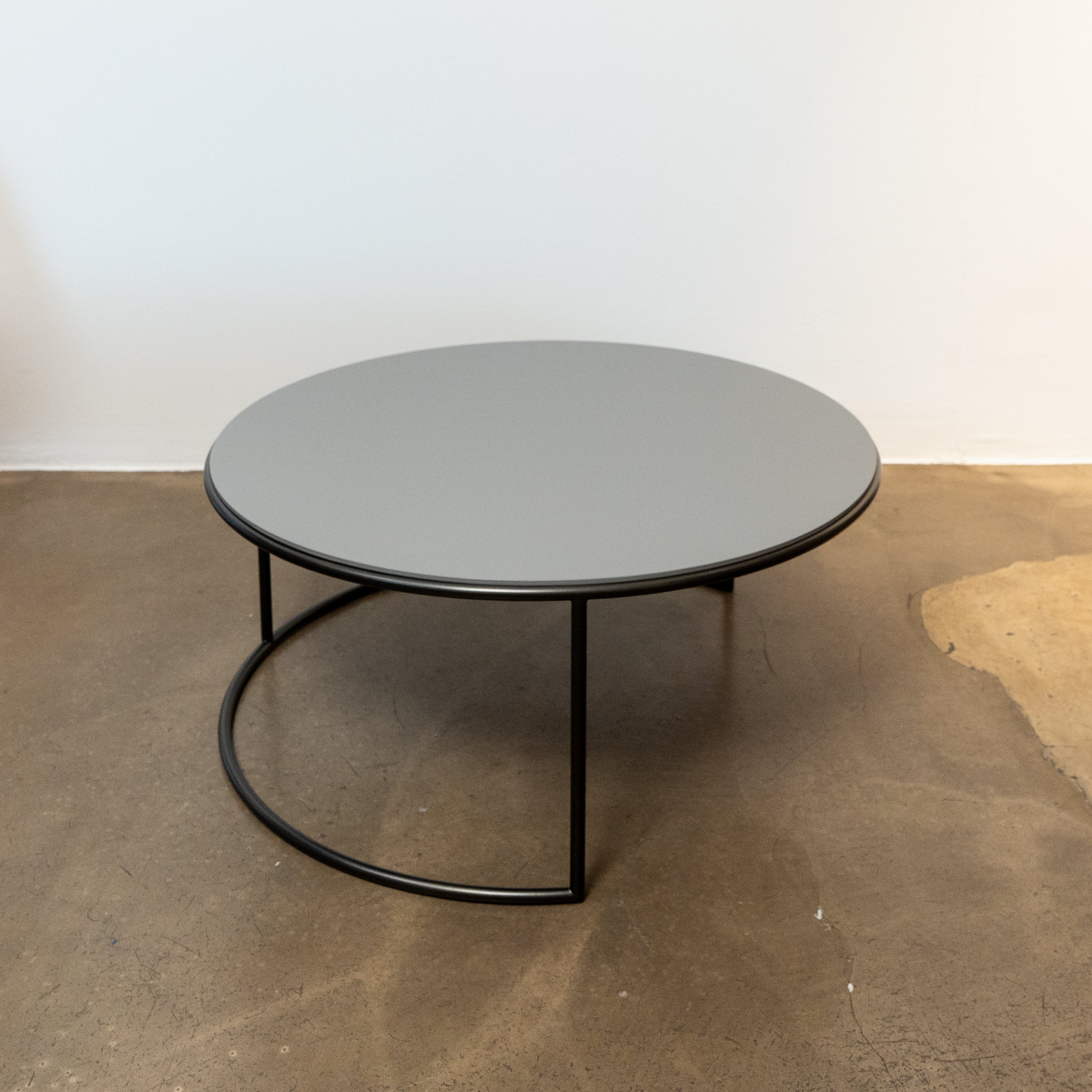 Naos 3 Couchtisch